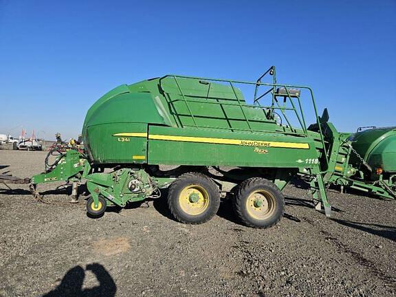 Image of John Deere L341 equipment image 2