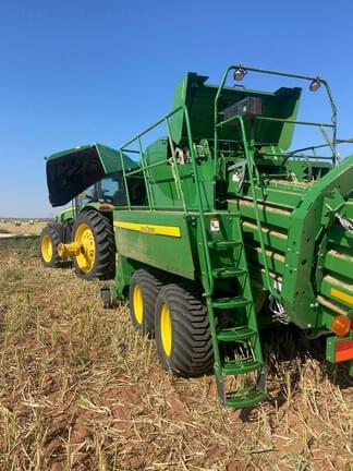 Image of John Deere L341 equipment image 3