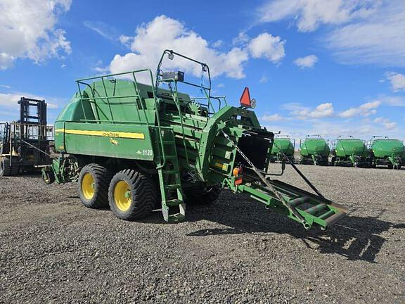 Image of John Deere L341 equipment image 2