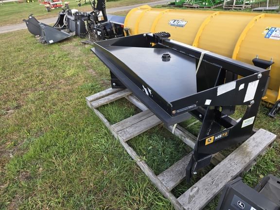 2022 John Deere MS72 Equipment Image0