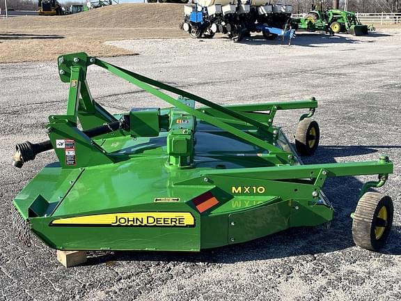 Image of John Deere MX10 equipment image 1