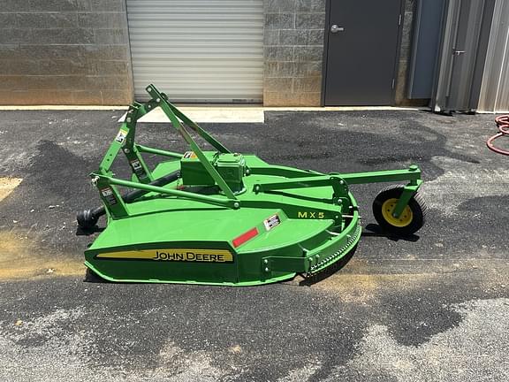 Image of John Deere MX5 equipment image 1