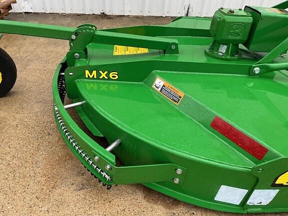 Image of John Deere MX6 equipment image 2