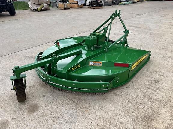 Image of John Deere MX6 equipment image 1