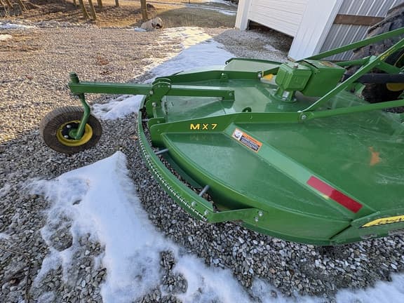 Image of John Deere MX7 equipment image 4