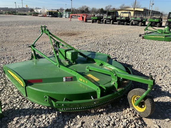 Image of John Deere MX7 equipment image 1