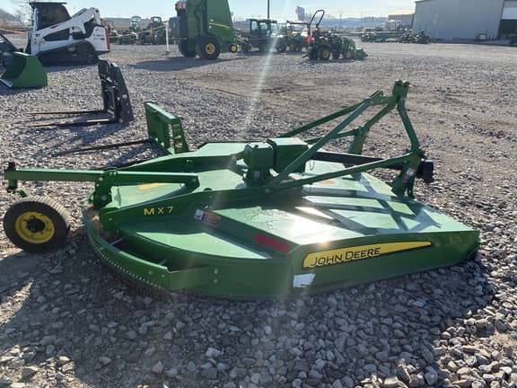 Image of John Deere MX7 equipment image 2