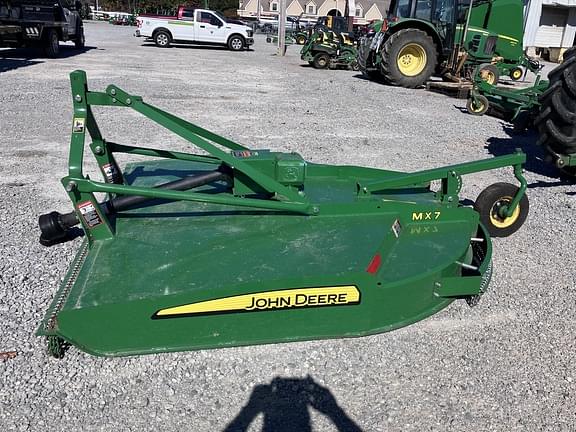 Image of John Deere MX7 equipment image 4