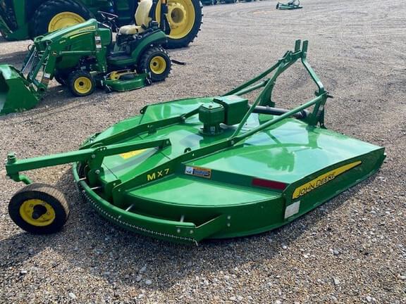 Image of John Deere MX7 equipment image 3