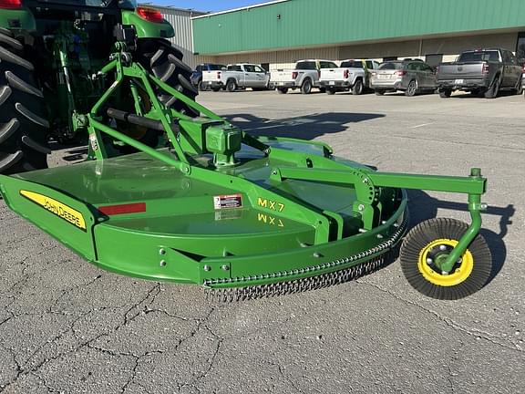 Image of John Deere MX7 equipment image 3