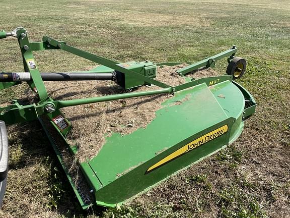 Image of John Deere MX7 equipment image 1