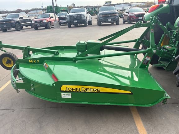 Image of John Deere MX7 equipment image 1