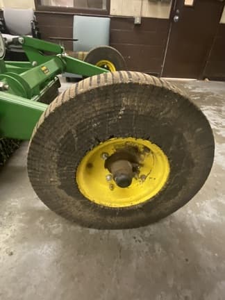 Image of John Deere MX8 equipment image 3