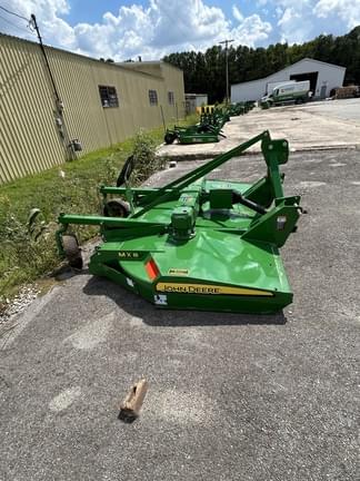 Image of John Deere MX8 equipment image 3