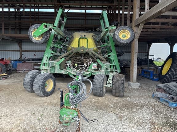 Image of John Deere N530C equipment image 4
