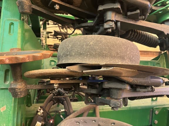 Image of John Deere N530C equipment image 3
