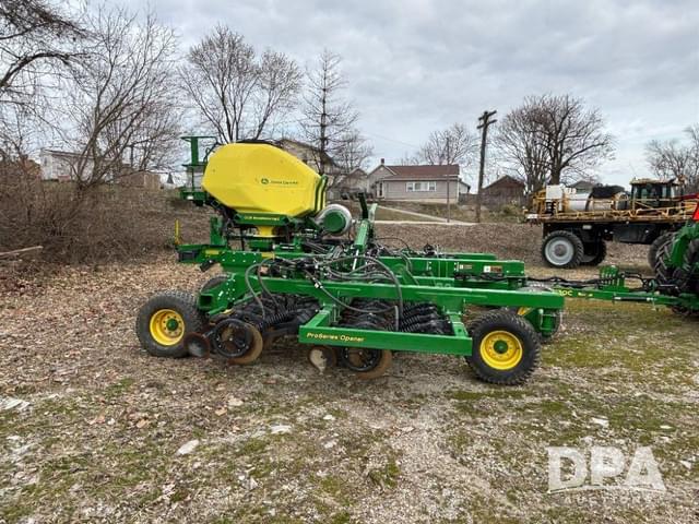 Image of John Deere N530C equipment image 2