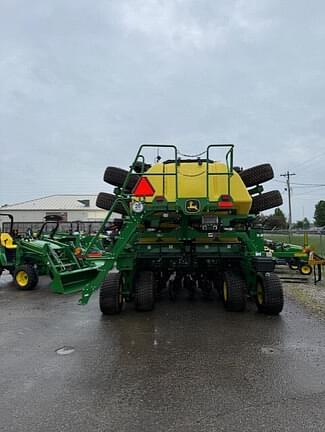 Image of John Deere N530C equipment image 3