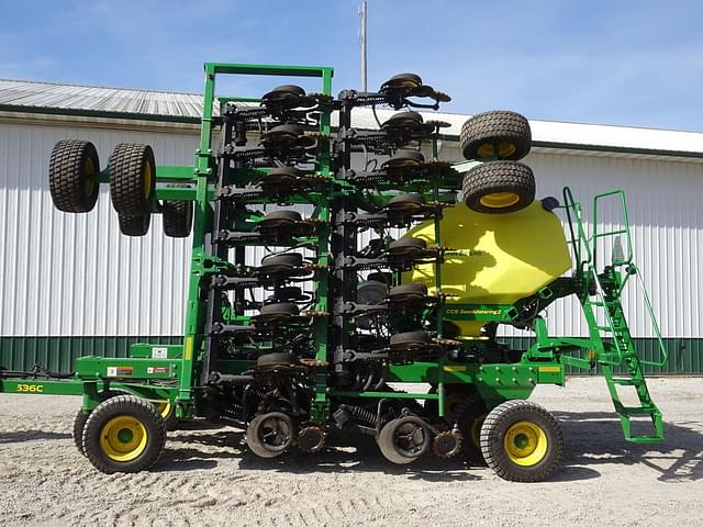 Image of John Deere N536C equipment image 2