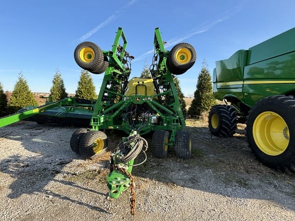 2022 John Deere N536C Equipment Image0