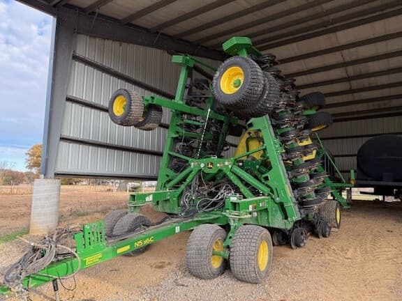 Image of John Deere N536C equipment image 1