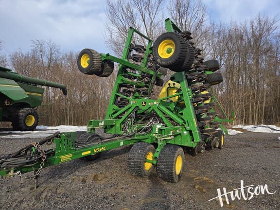 Image of John Deere N536C equipment image 1