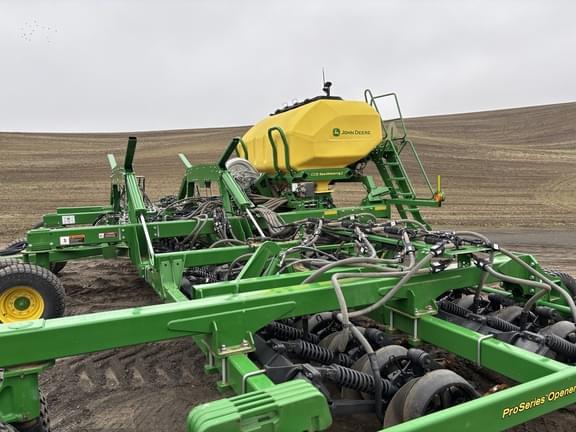 Image of John Deere N540C equipment image 1