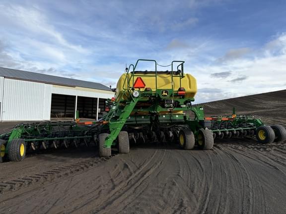 Image of John Deere N540C equipment image 3