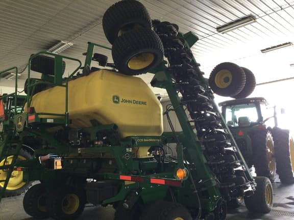Image of John Deere N540C equipment image 2