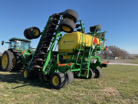 Image of John Deere N540C equipment image 4