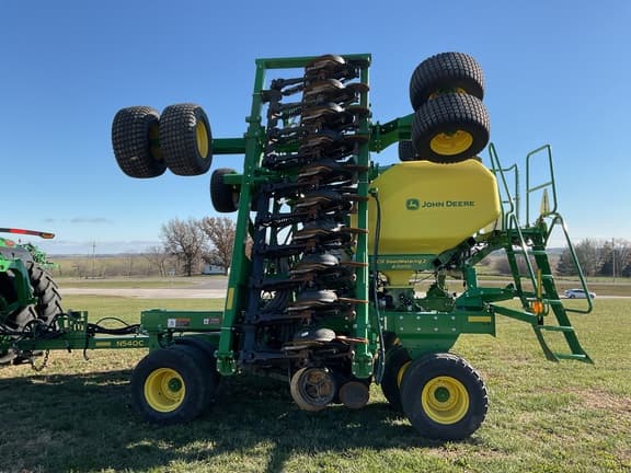 Image of John Deere N540C equipment image 3