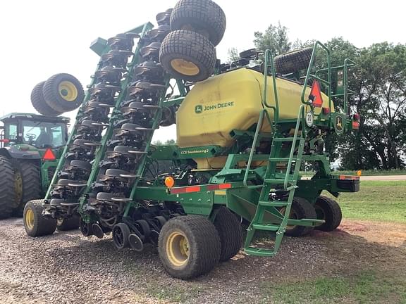 Image of John Deere N540C equipment image 3