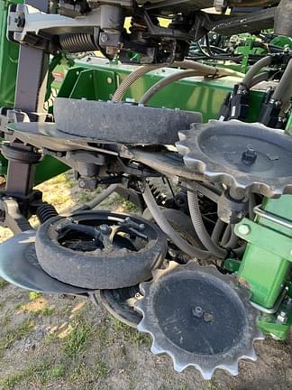 Image of John Deere N540C equipment image 3