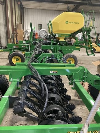 Main image John Deere N542C