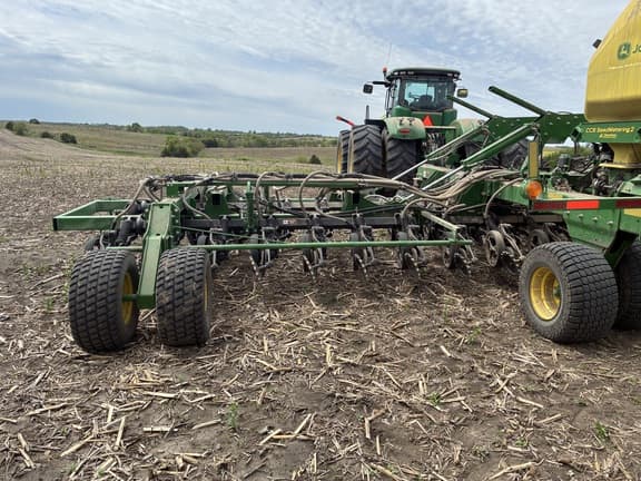 Image of John Deere N542C equipment image 2