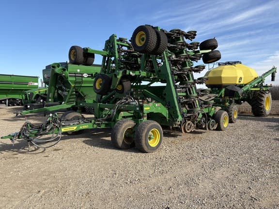 Image of John Deere N550 equipment image 1