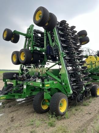Image of John Deere N560 equipment image 3
