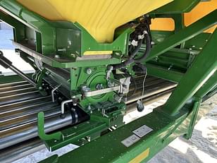 Main image John Deere N560 14