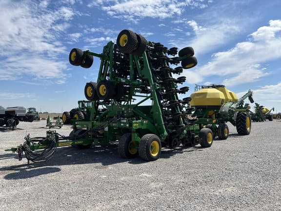 Image of John Deere N560 Primary image