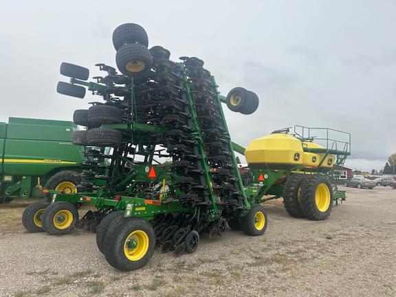 Image of John Deere N560 Primary image