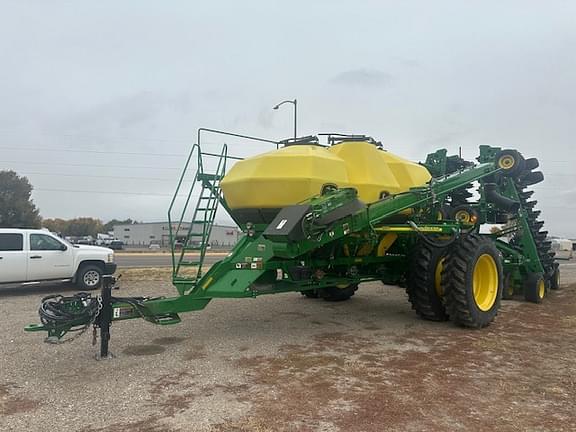 Image of John Deere N560 equipment image 4