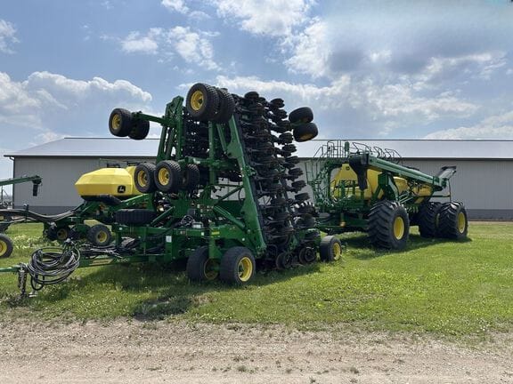 2022 John Deere N560 Equipment Image0