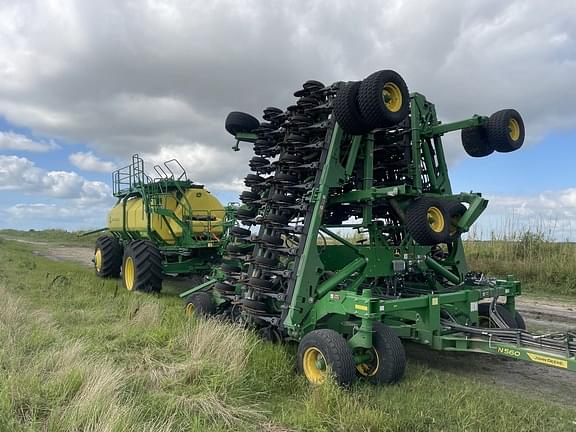 Image of John Deere N560 equipment image 1