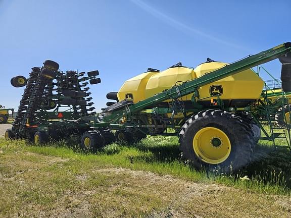 Image of John Deere N560 Primary image