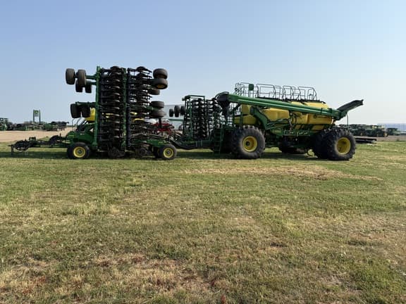 Image of John Deere N560 Primary image