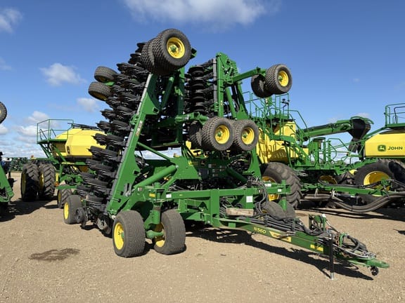 2022 John Deere N560 Equipment Image0