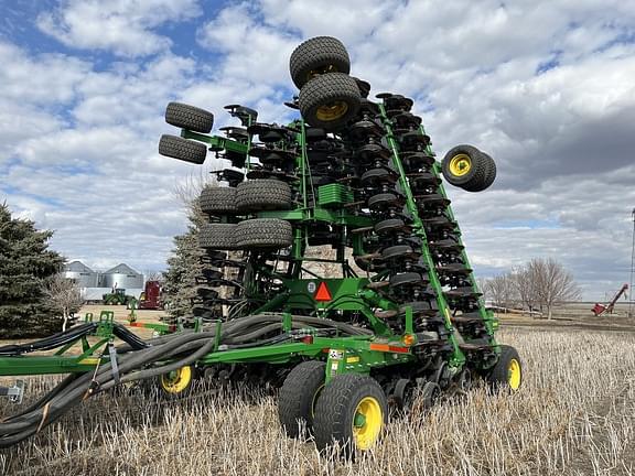 Image of John Deere N560 equipment image 2