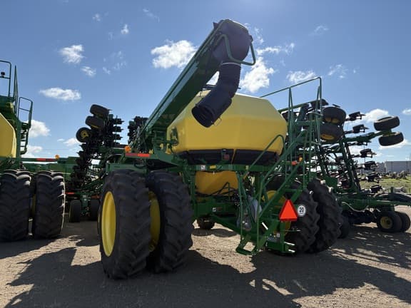 Image of John Deere N560 equipment image 2