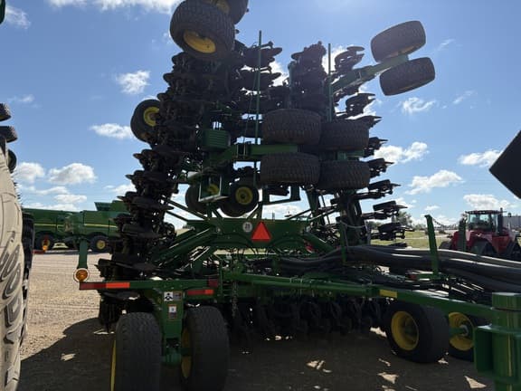 Image of John Deere N560 equipment image 4