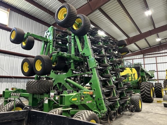 Image of John Deere N560F Primary image